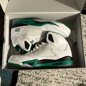 WMNS AIR JORDAN 5 RETRO